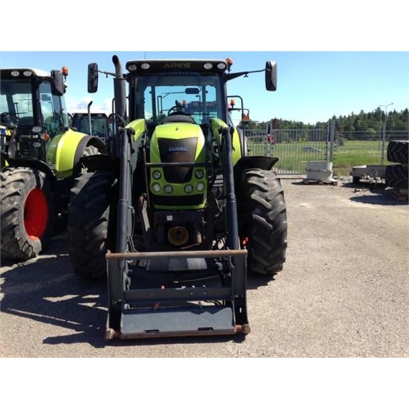 CLAAS Ares 697