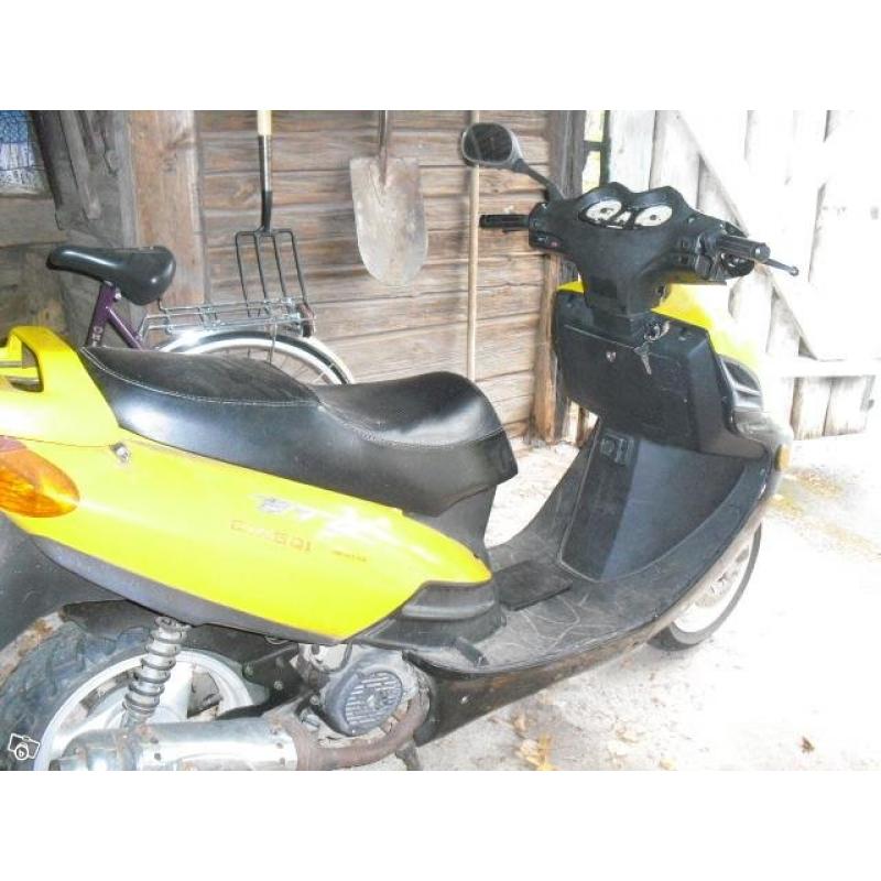 Scooter Qingqi 125 -05